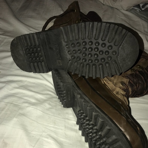 CaBelas boots-size 8 - Picture 6 of 8